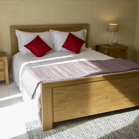 Townhouse Boutique * Għarb