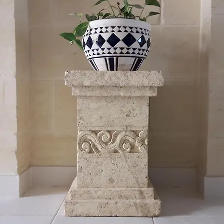Townhouse Boutique * Għarb