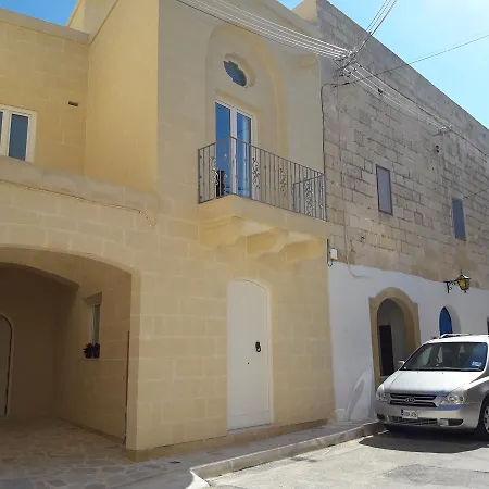 Townhouse Boutique * Għarb