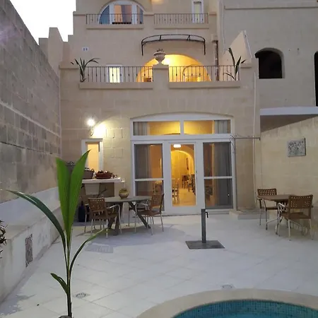 Townhouse Boutique * Għarb