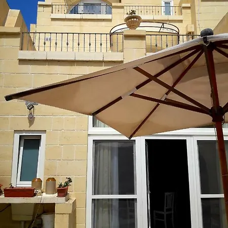 Townhouse Boutique * Għarb