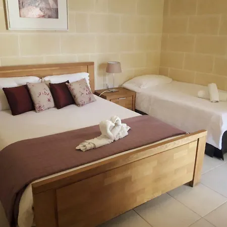 Townhouse Boutique * Għarb