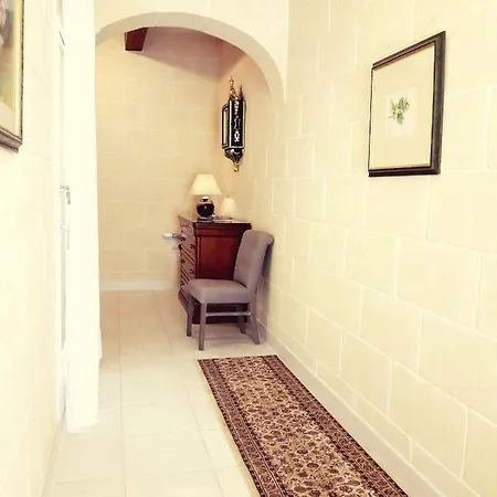 Townhouse Boutique * Għarb